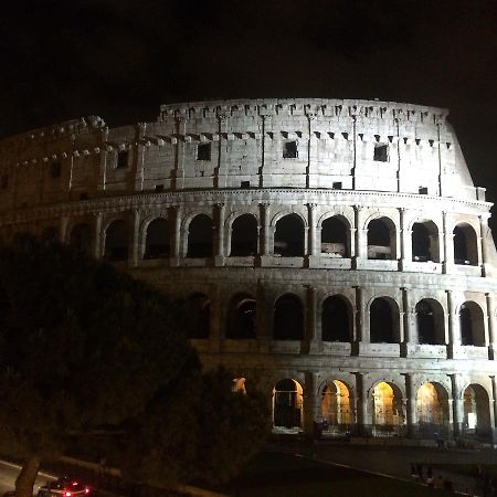 Alloggio Turistico Al Colosseo Bed and Breakfast Rome Buitenkant foto