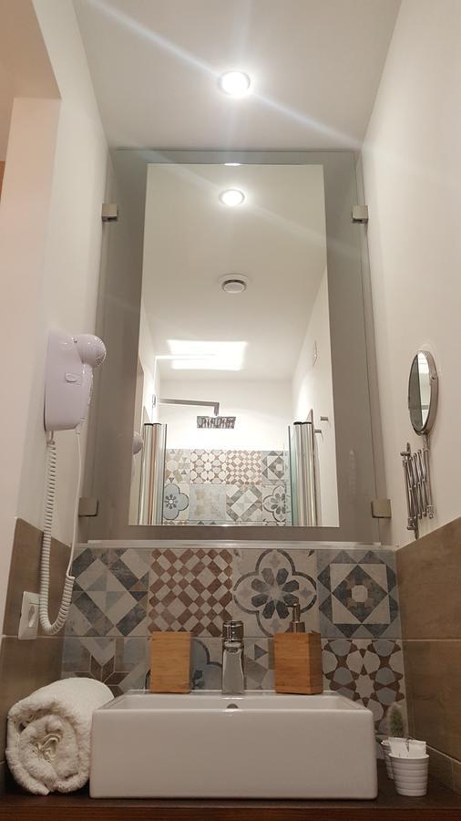 Alloggio Turistico Al Colosseo Bed and Breakfast Rome Buitenkant foto