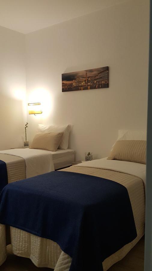 Alloggio Turistico Al Colosseo Bed and Breakfast Rome Buitenkant foto